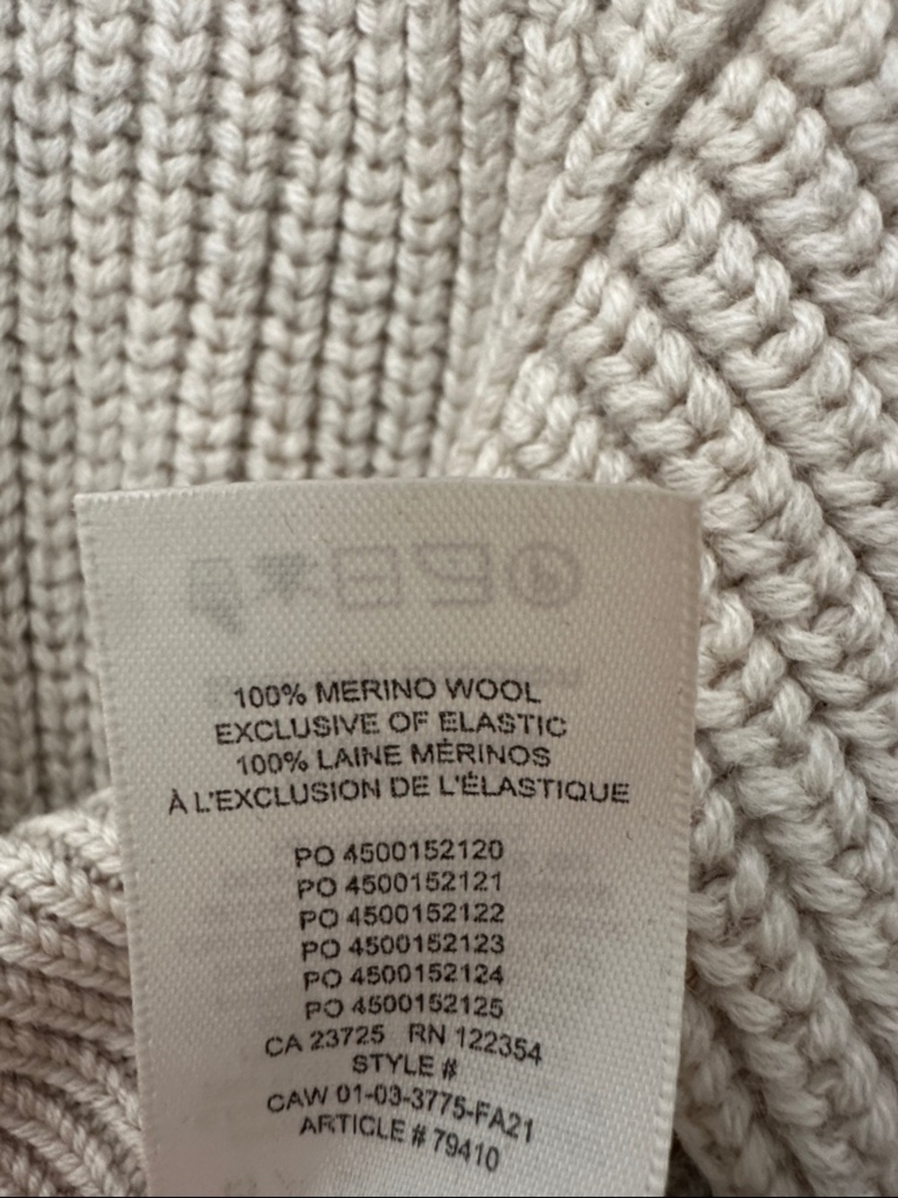 Aritzia Babaton Canberra 100% Merino Wool Cropped V‑Neck Button Cardigan Cream - Picture 9 of 9